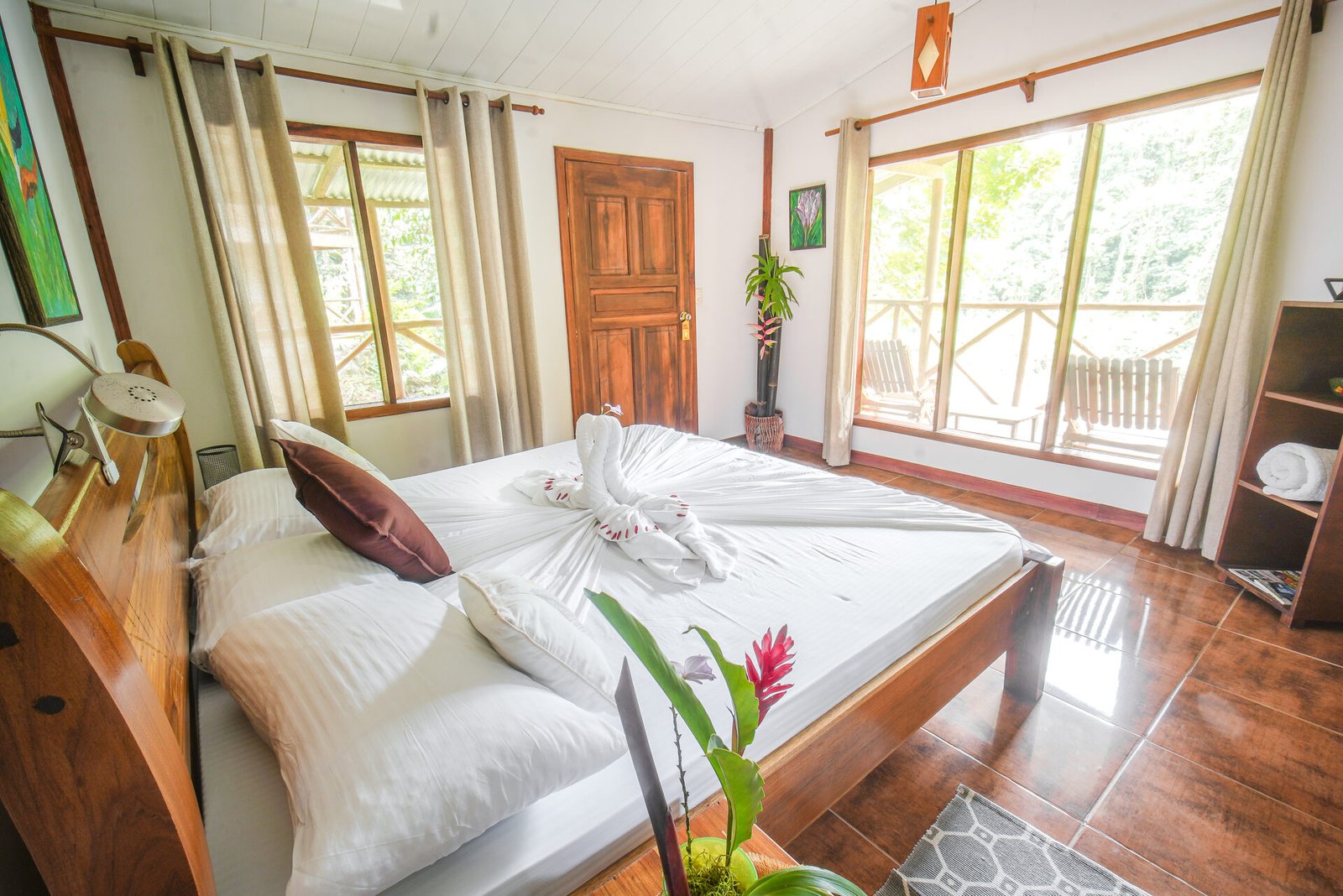 Rios Lodge room overlooking Pacuare River